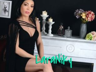 LaraNiky