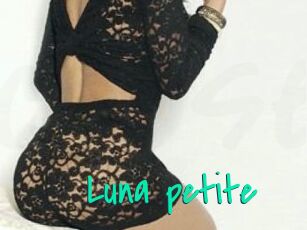 Luna_petite