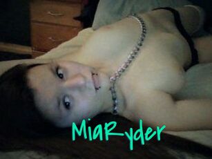 Mia_Ryder