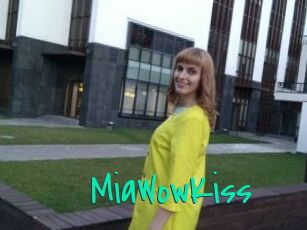 MiaWowKiss