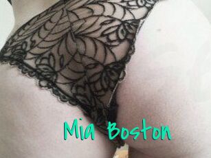 Mia_Boston