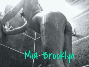 Mia_Brooklyn