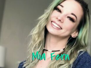 Mia_Fern