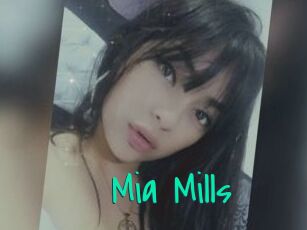 Mia_Mills