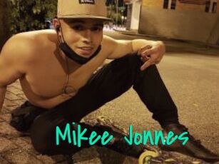 Mikee_Jonnes