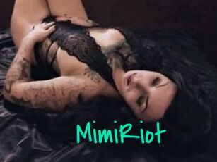 Mimi_Riot