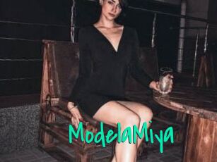 ModelaMiya