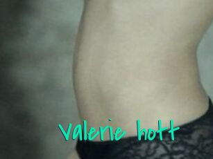 Valerie_hott